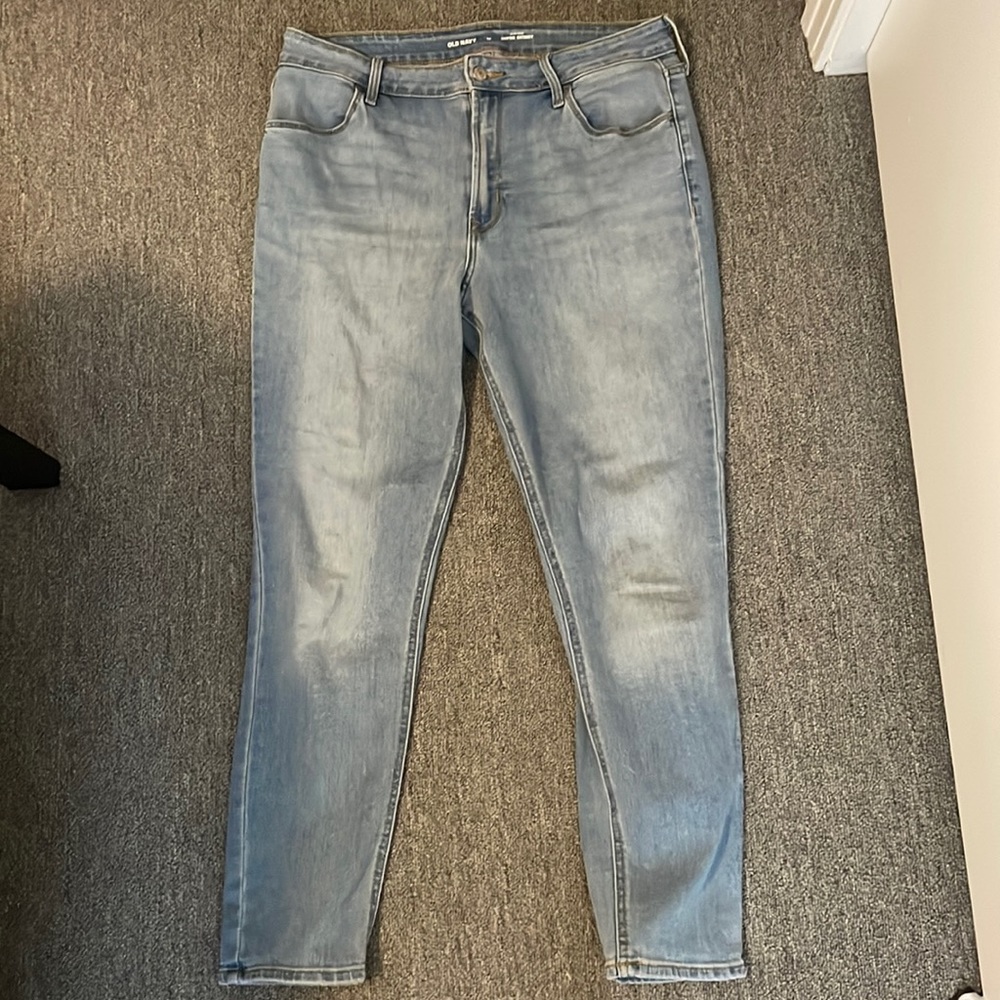 Skinny style blue jeans